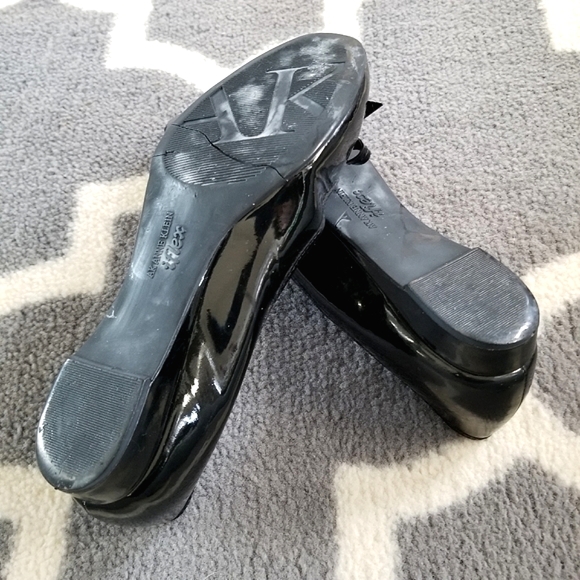 Anne Klein IFlex  "Flora" Patent Peep Toe Flats - Picture 7 of 8